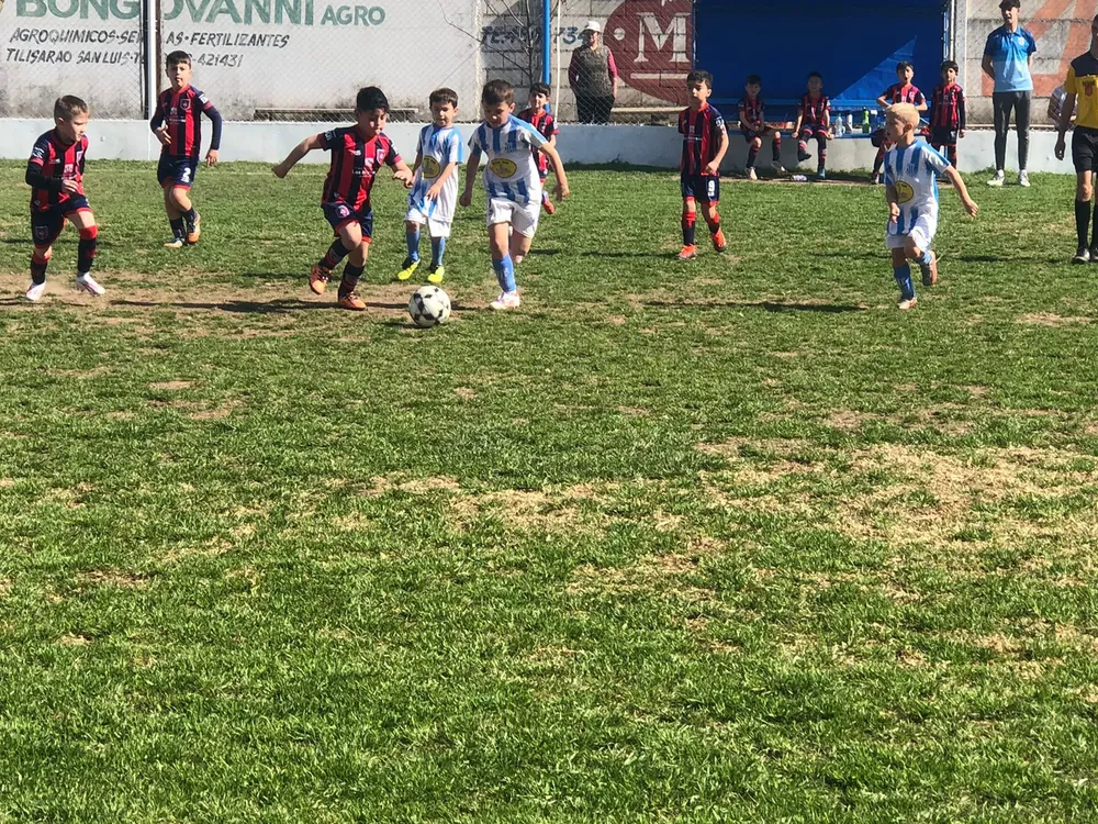 Infanto Juveniels Centro Social Roncedo Defensores Accion Juvenil (17)