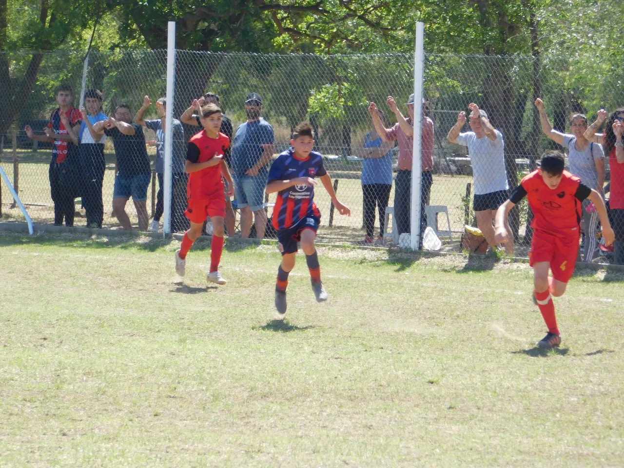 Centro Social vs Alberdi B vs San Cayetano (134)