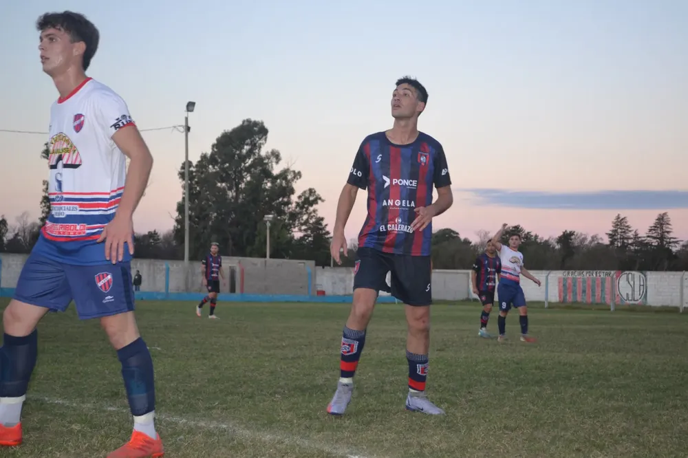 Fecha 12 Centro Social San Lorenzo de Bulnes (9)