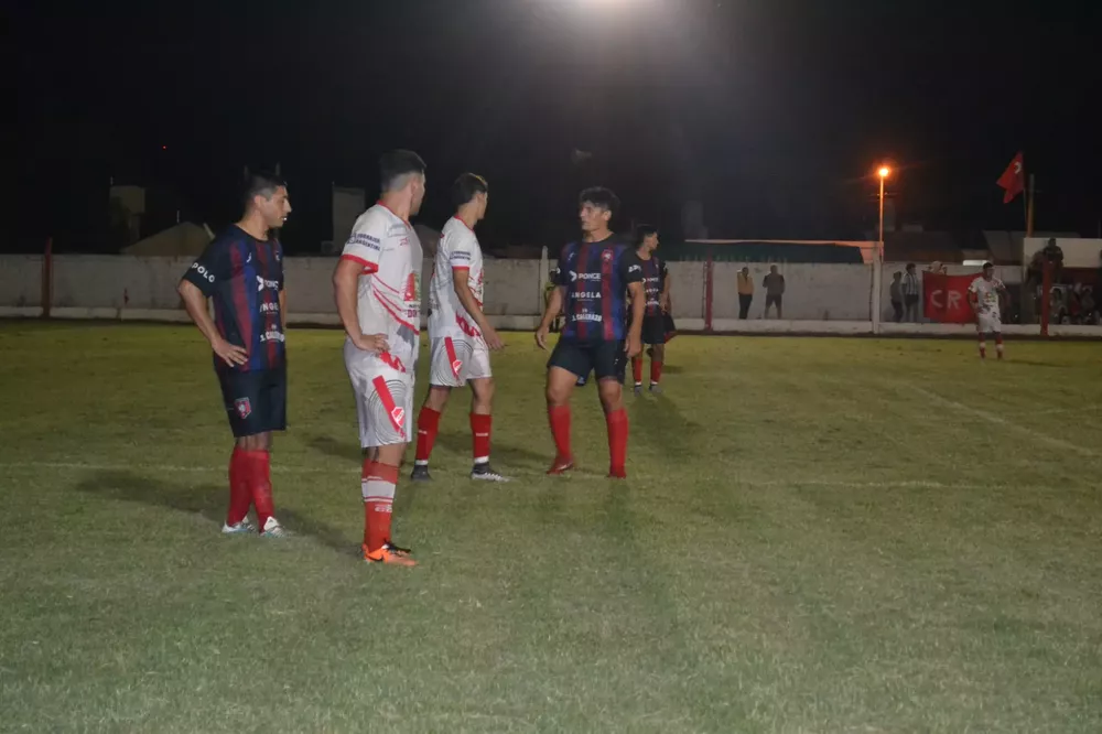 Fecha 3 Centro Social vs Confraternidad (13)