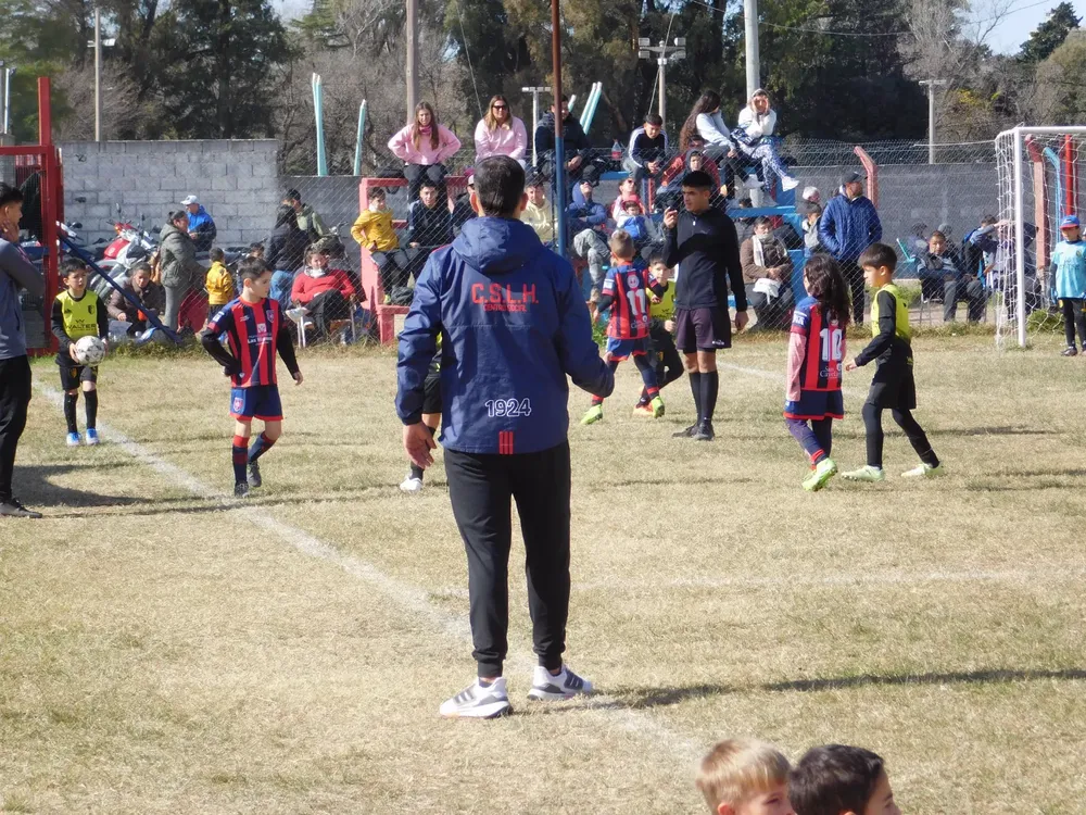 Centro Social vs Correos vs Defensores de Alberdi Socialeritas (215)