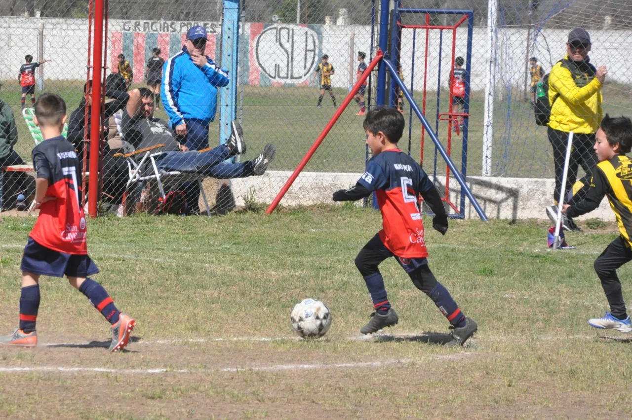 Centro Social Deportivo Municipal Acción Juvenil Socialeritas (102)