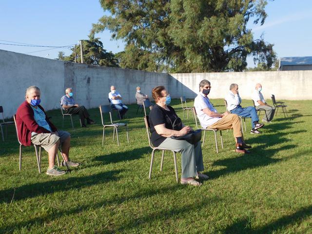 VACUNACION ADULTOS MAYORES MIERCOLES 10 (21)