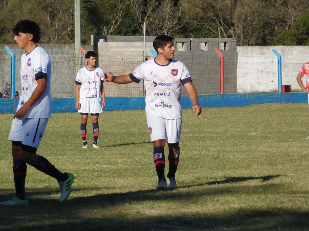 Fecha 9 Centro Social vs Confraternidad (30)