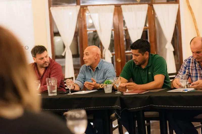 PARLAMENTO HOLMBERG (2)