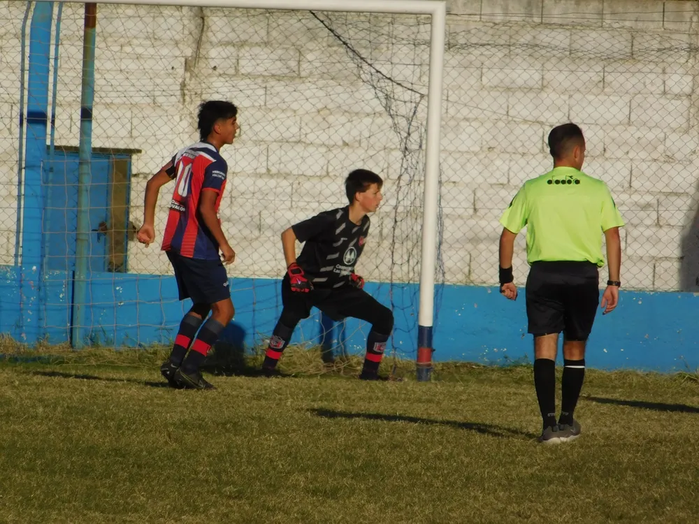 Infantiles Juveniles Centro Social San Lorenzo Bulnes Ateneo Vecinos Argentinso Jrs (106)