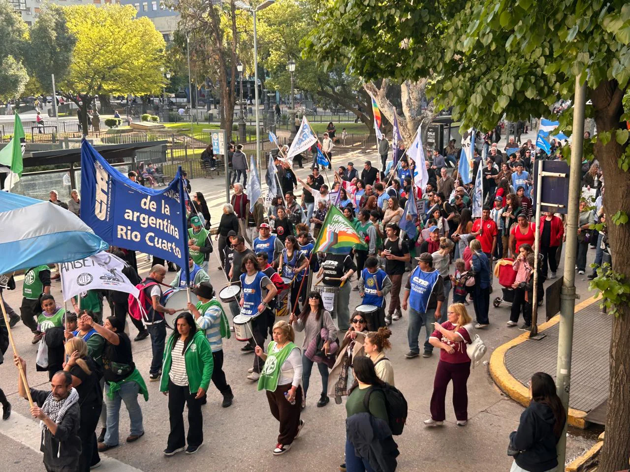 MARCHA (17)