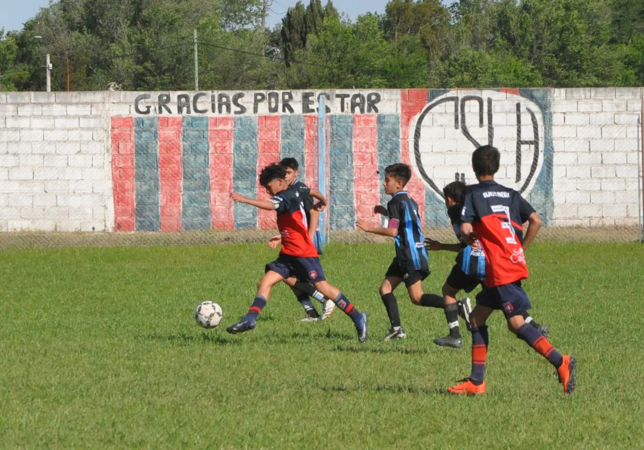 Centro Social vs Alberdi B vs San Cayetano (231)