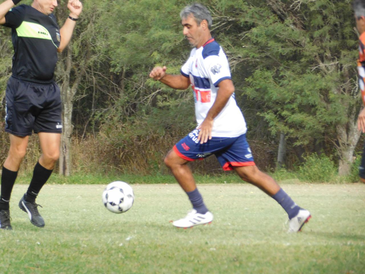 Profesionales Las Higueras vs DGI (5)