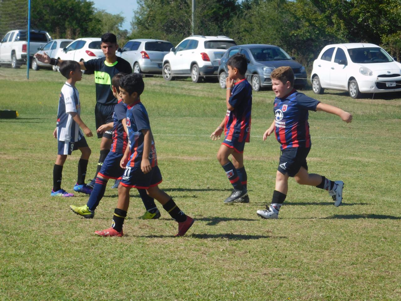 Centro Social Categoria 2013 Relampago Estudiantes (11)