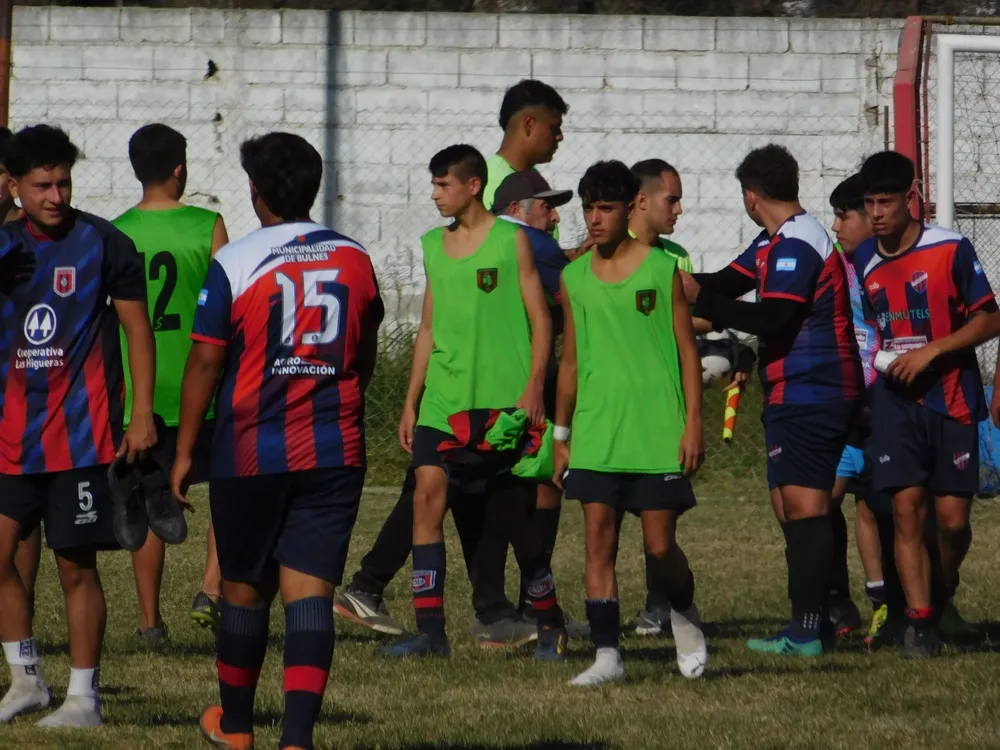 Infantiles Juveniles Centro Social San Lorenzo Bulnes Ateneo Vecinos Argentinso Jrs (15)