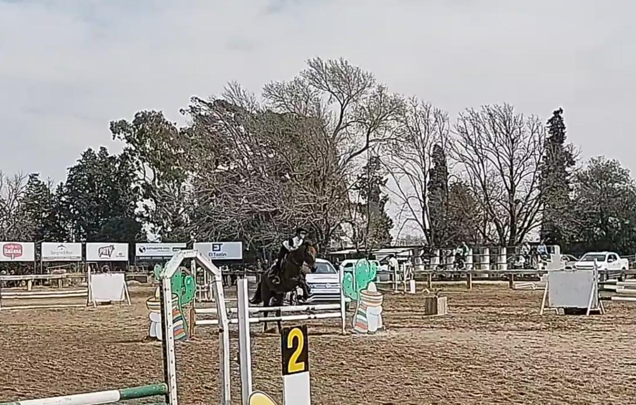 ANTONELLA SUAZNABAR (2)