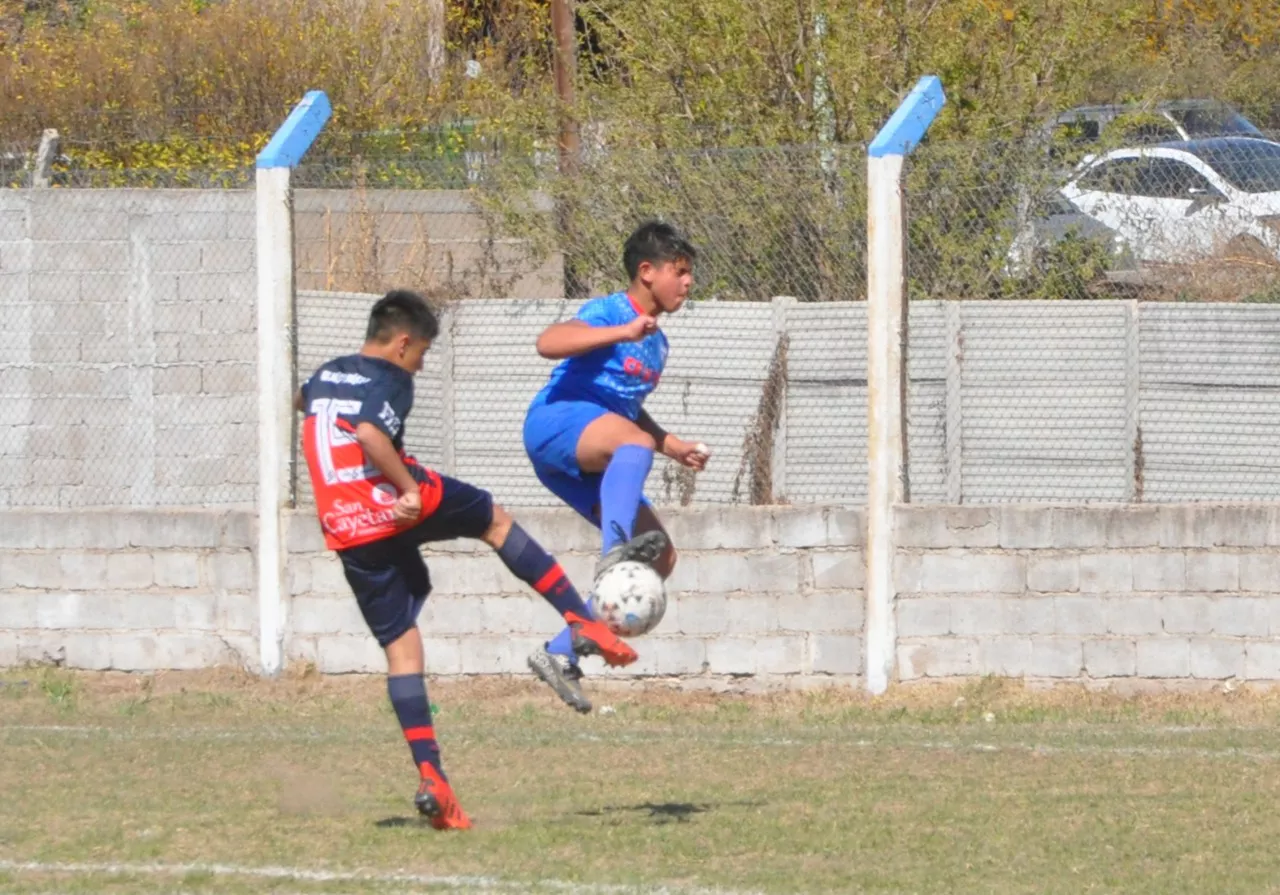 Centro Social vs Defensores de Alberdi vs Juventud Unida Río Cuarto (166)