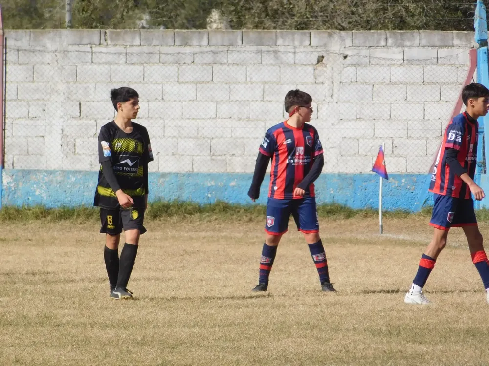 Centro Social vs Correos vs Defensores de Alberdi Socialeritas (150)