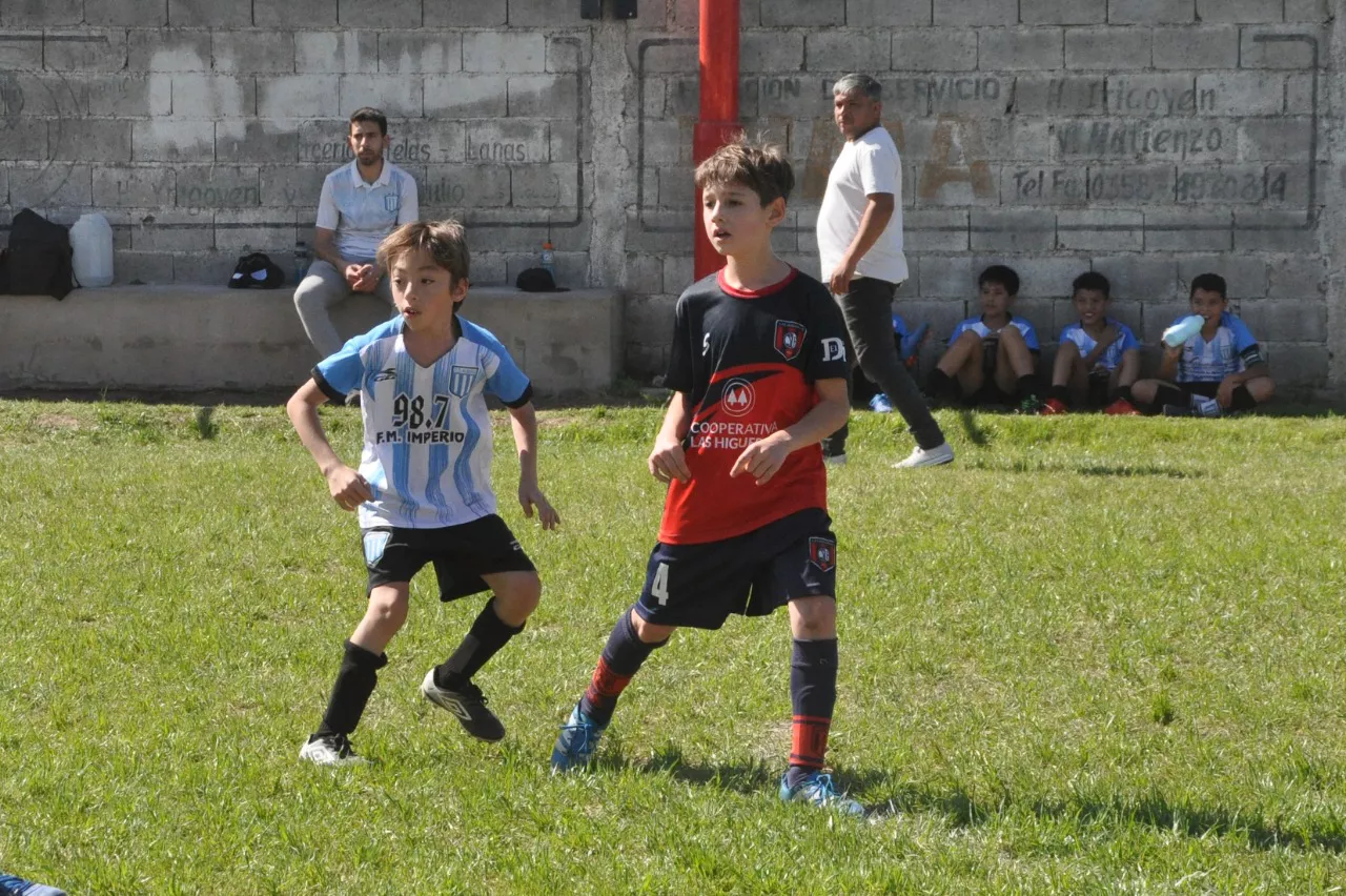 Centro Social vs Alberdi B vs San Cayetano (173)