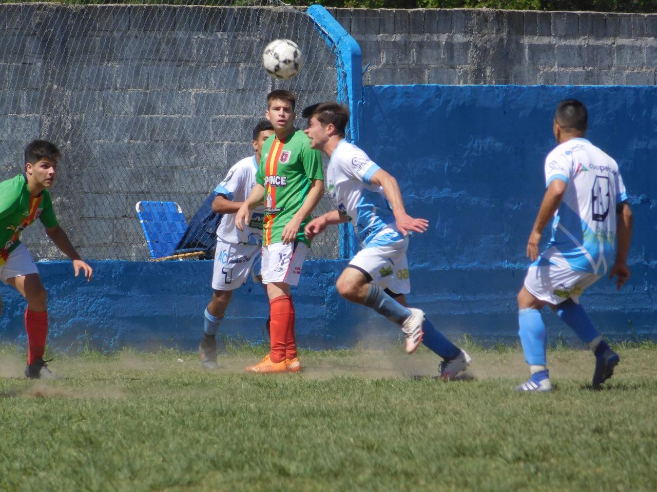 Centro Social vs Santa Paula (18)