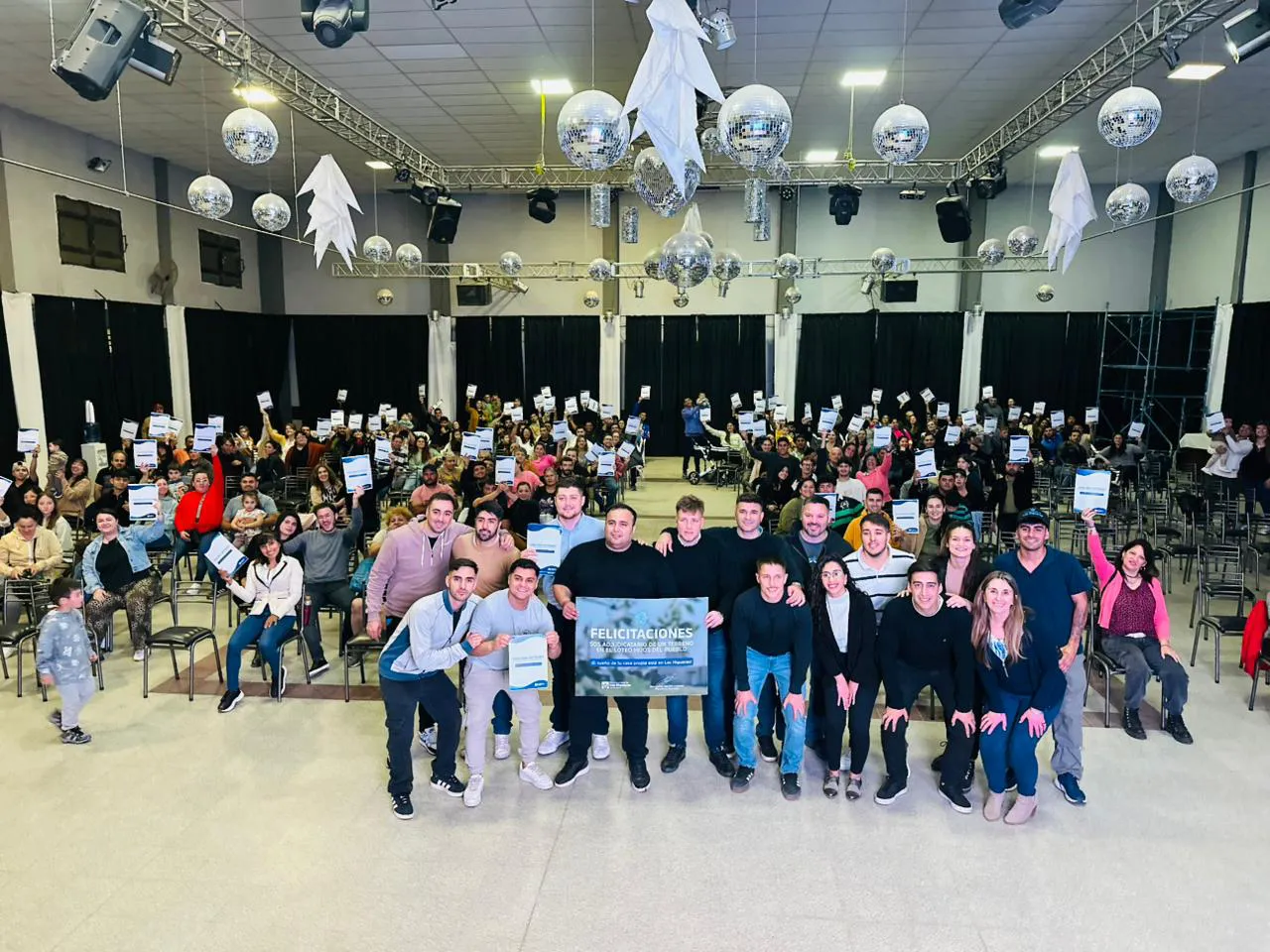 LOTE HIJOS DEL PUEBLO