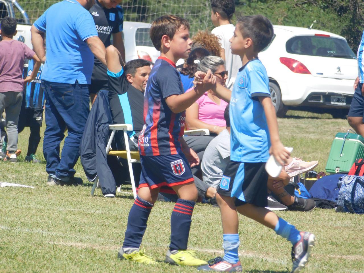 Centro Social Categoria 2013 Relampago Estudiantes (34)