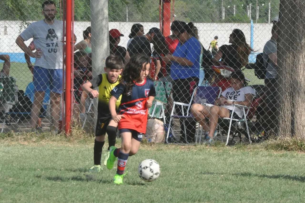 Centro Social Banda Norte B Correos y Telecomunicaciones (71)