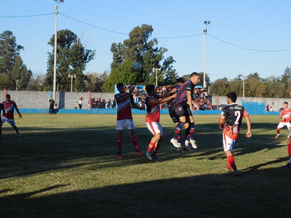 Fecha 9 Centro Social vs Confraternidad (10)