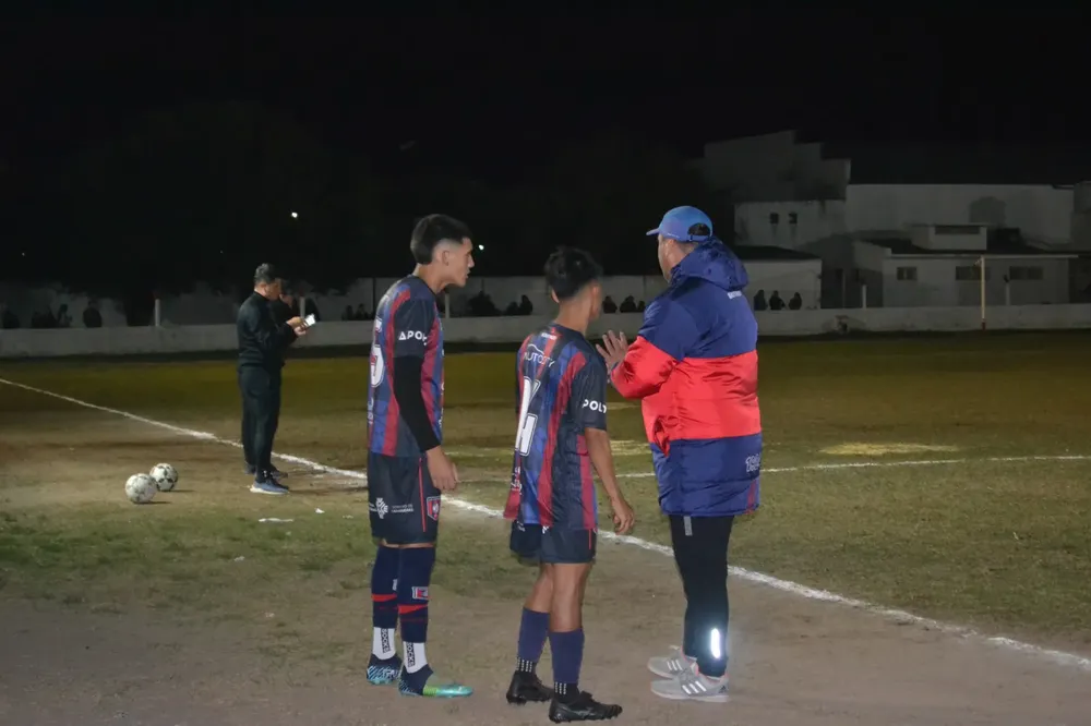 Atletico Granada vs Centro Social Las Higueras (5)