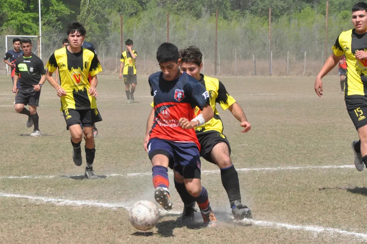 Centro Social Las Higueras Correos y Telecomunicaciones Deportivo Municipal Adela María (15)