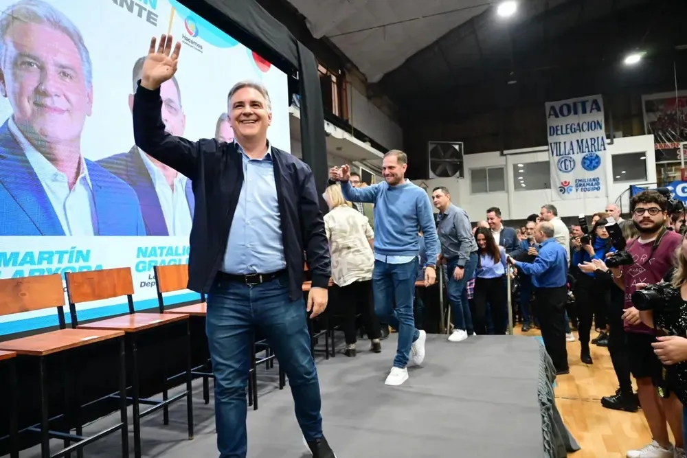 multimedia.normal.9edf27d15b1f288d.dHJlcyBsbGFfbm9ybWFsLndlYnA_