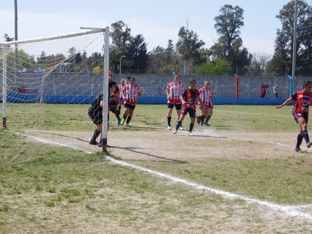 FEMENINO SPORTIVO MUNICIPAL (84)