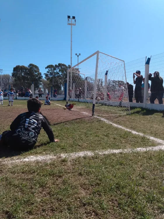 Centro Social vs Municipal Adelia María vs Juventud Unida (8)