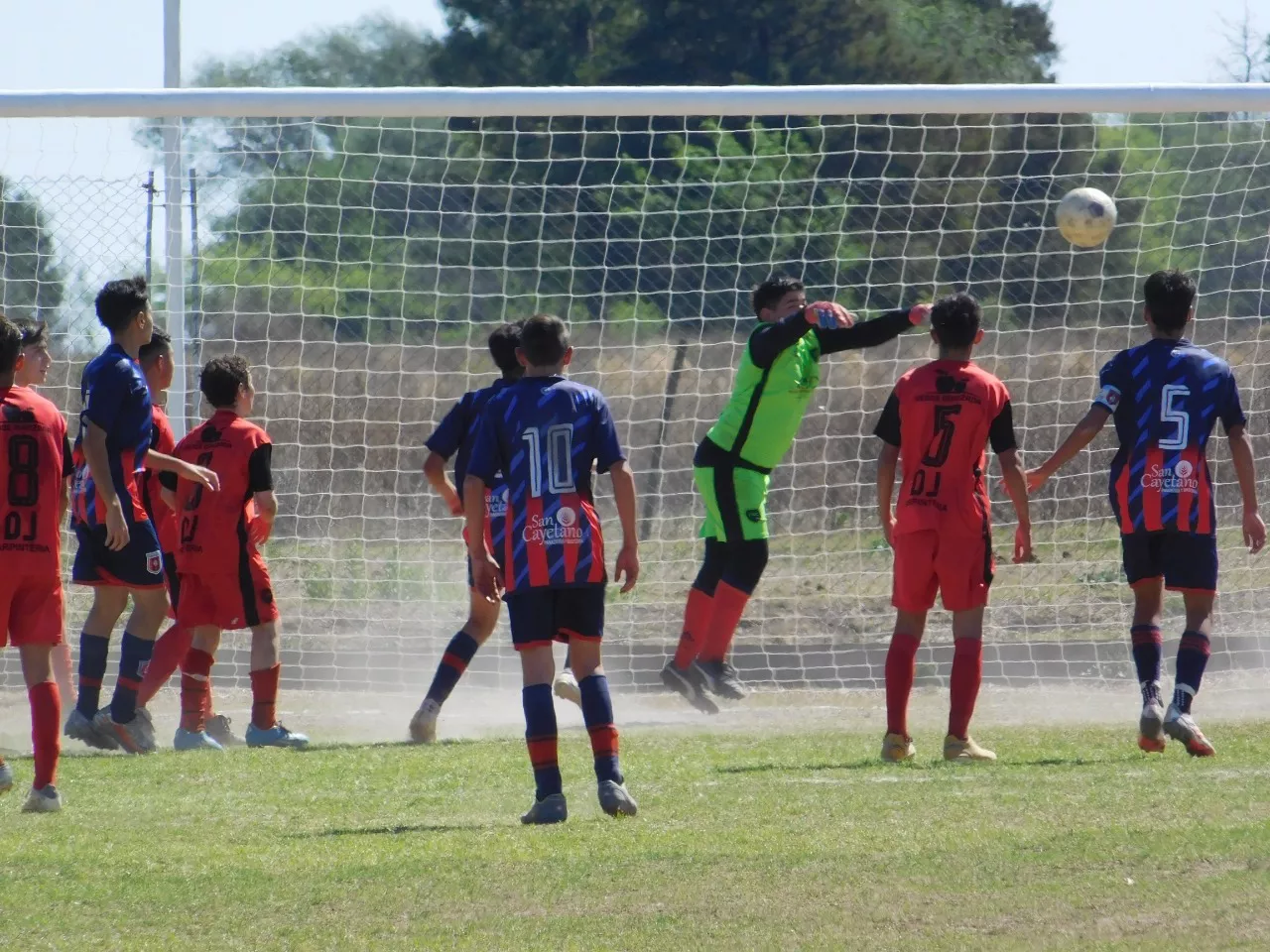 Centro Social vs Alberdi B vs San Cayetano (119)