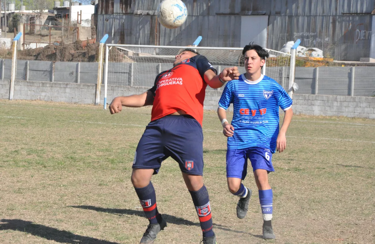 Centro Social vs Defensores de Alberdi vs Juventud Unida Río Cuarto (189)