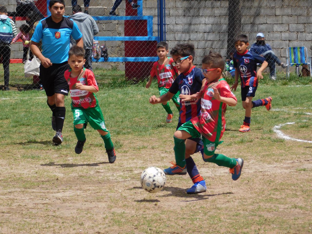 Centros Social Juveniles vs Juventud Unida Vuelta (45)