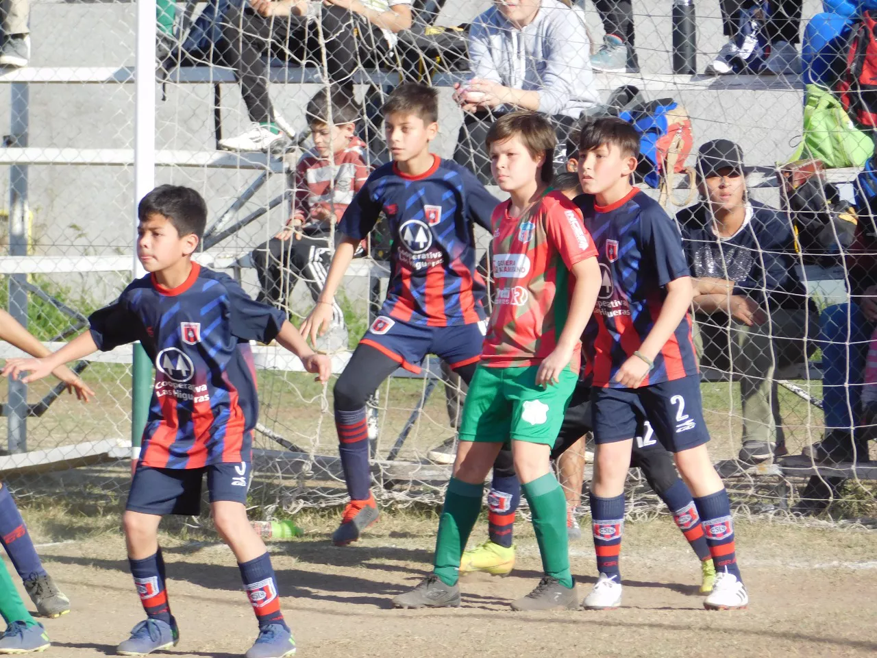 Centro Social vs Defensores de Alberdi vs Juventud Unida Río Cuarto (106)