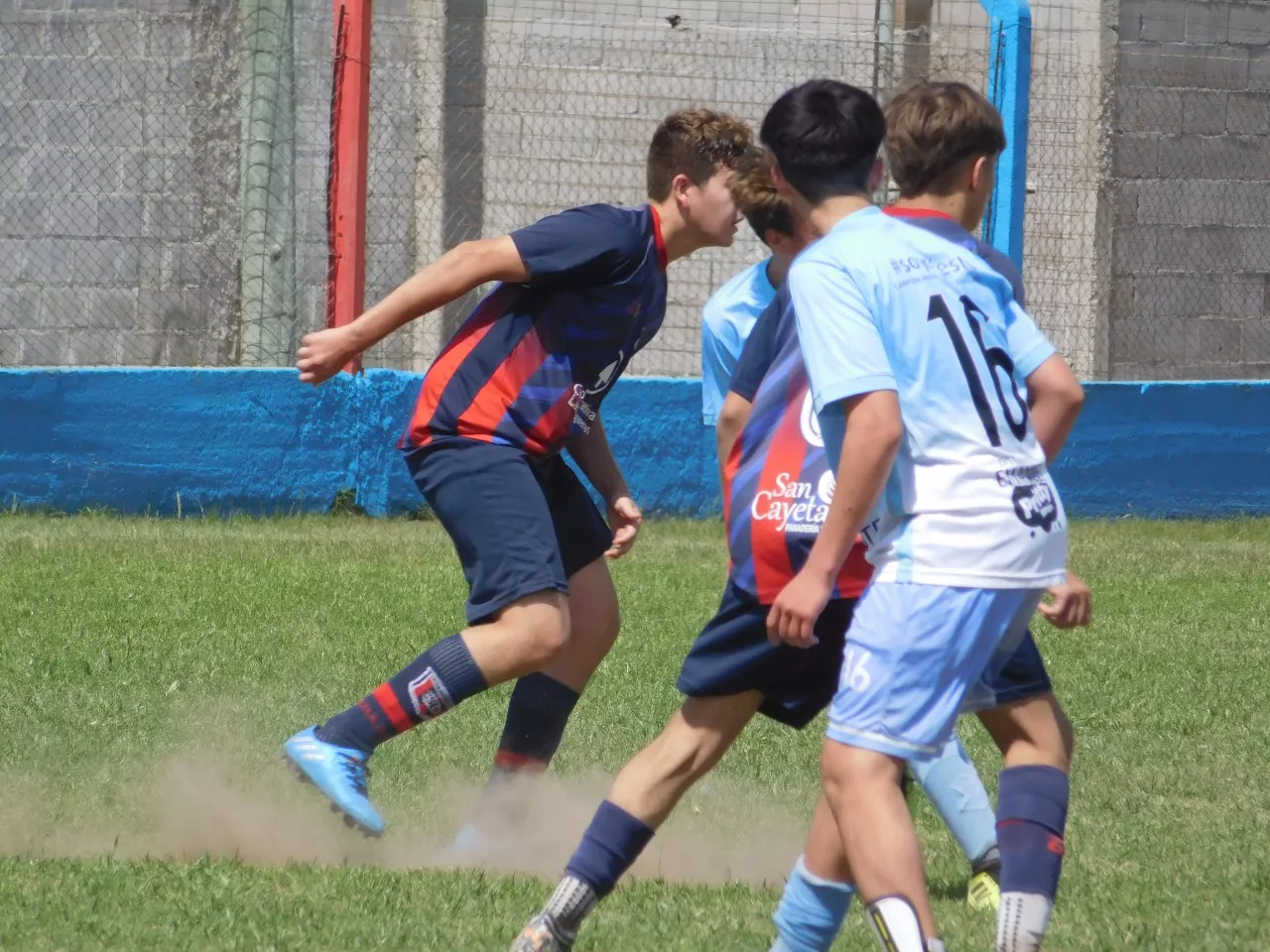 Centro Social Las Higueras Correos y Telecomunicaciones Deportivo Municipal Adela María (157)
