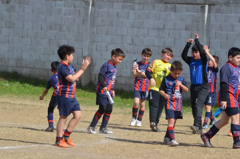 Infanto Juveniels Centro Social Roncedo Defensores Accion Juvenil (60)