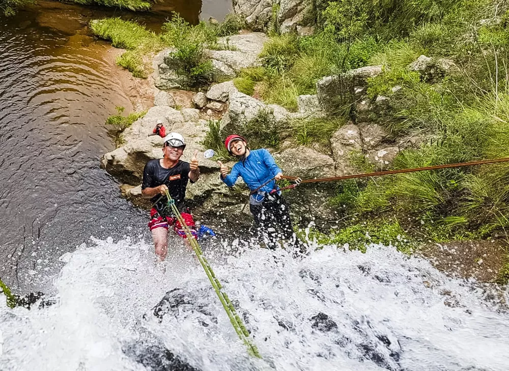 RAPEL-EN-CASCADA-COPINA-2-2