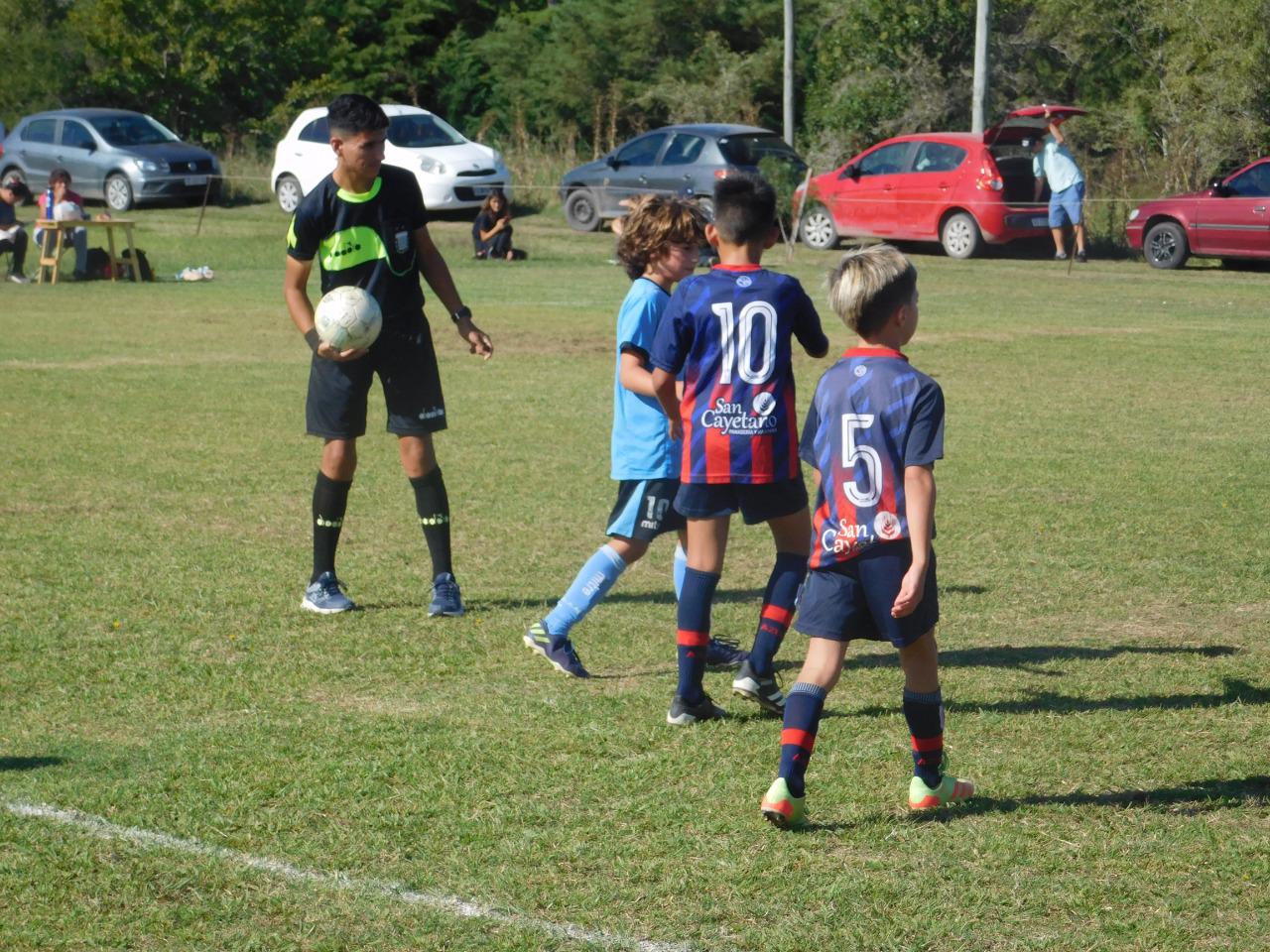 Centro Social Categoria 2013 Relampago Estudiantes (4)