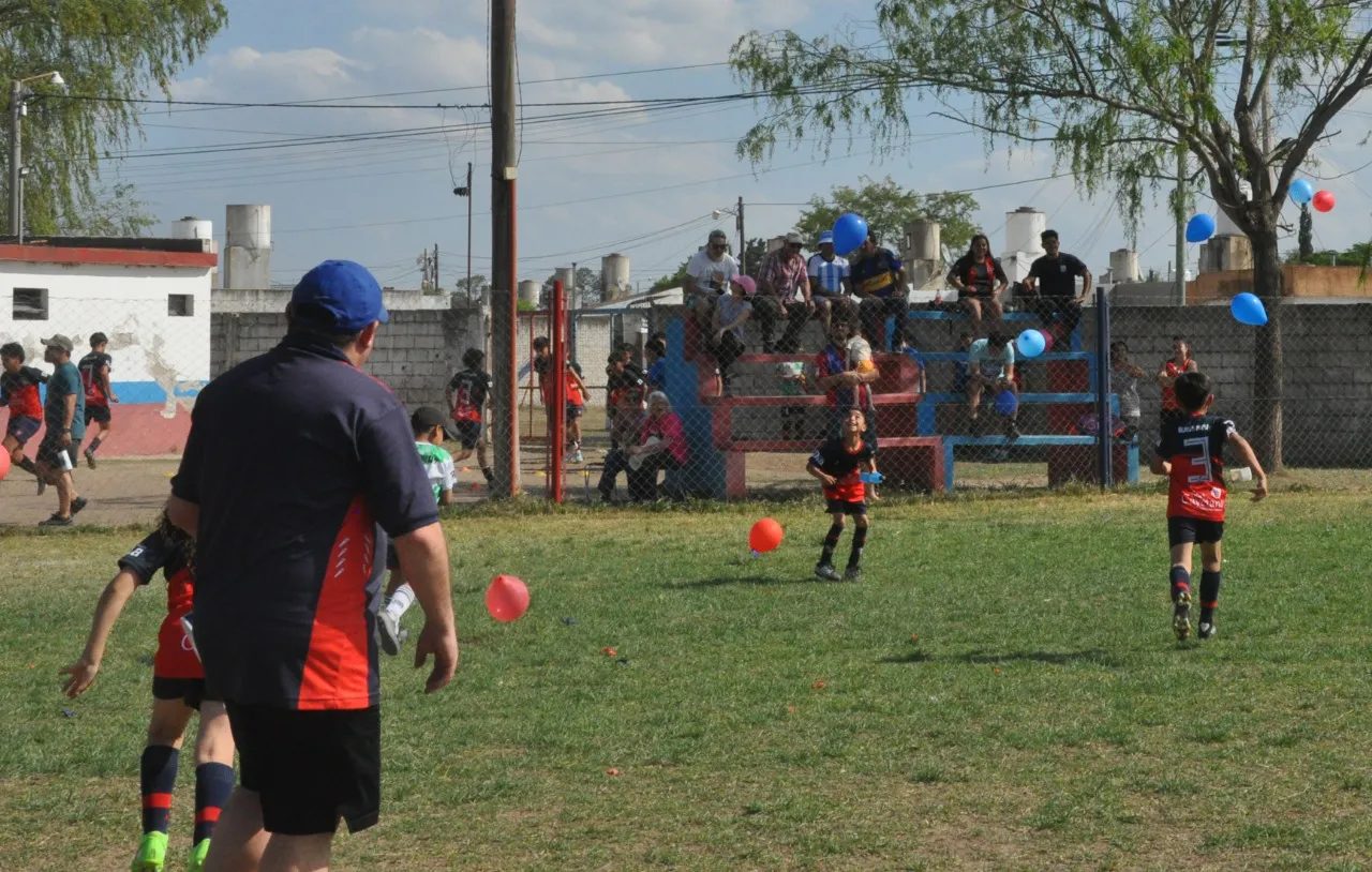 Centro Social Banda Norte B Correos y Telecomunicaciones (70)