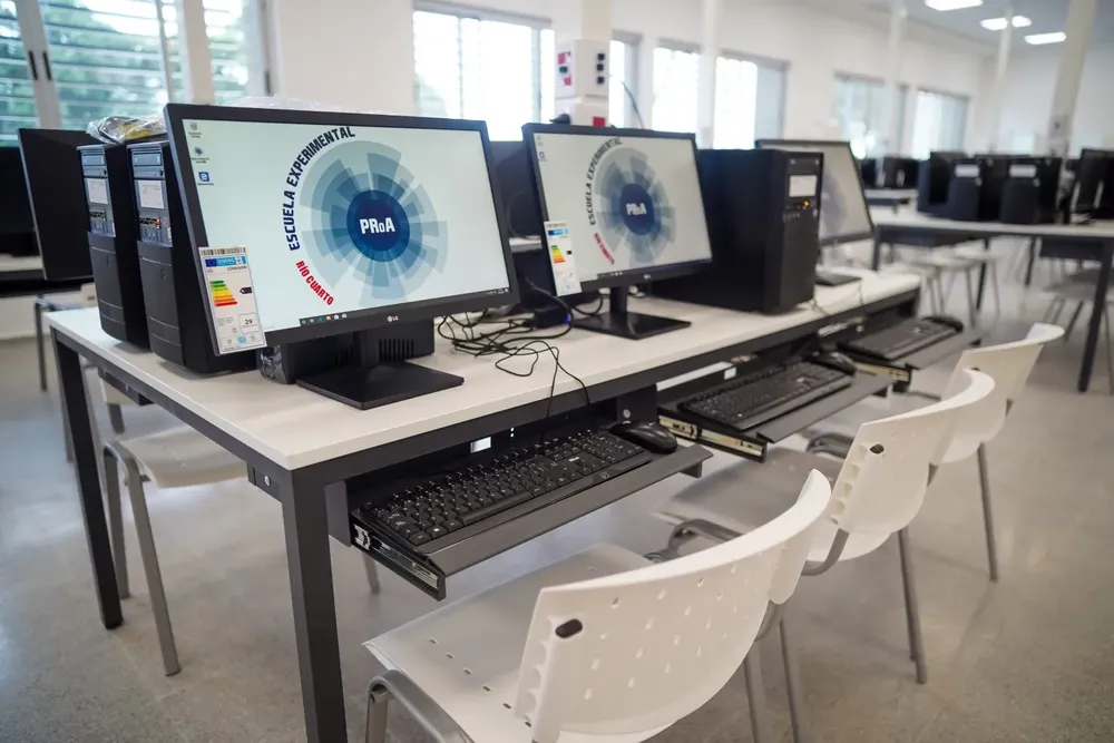 Inauguración-Escuela-Proa-MLL-04611-1536x1024