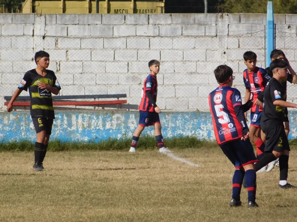 Centro Social vs Correos vs Defensores de Alberdi Socialeritas (189)