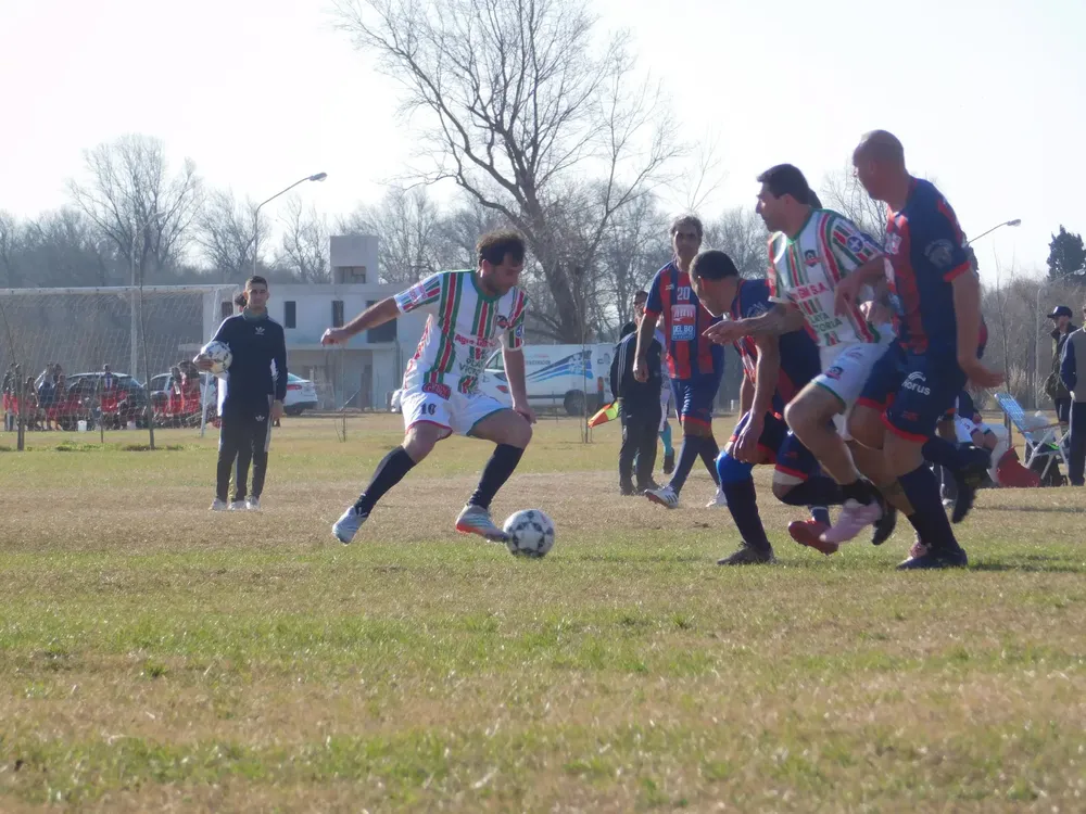 Los Profesionales +43 (8)