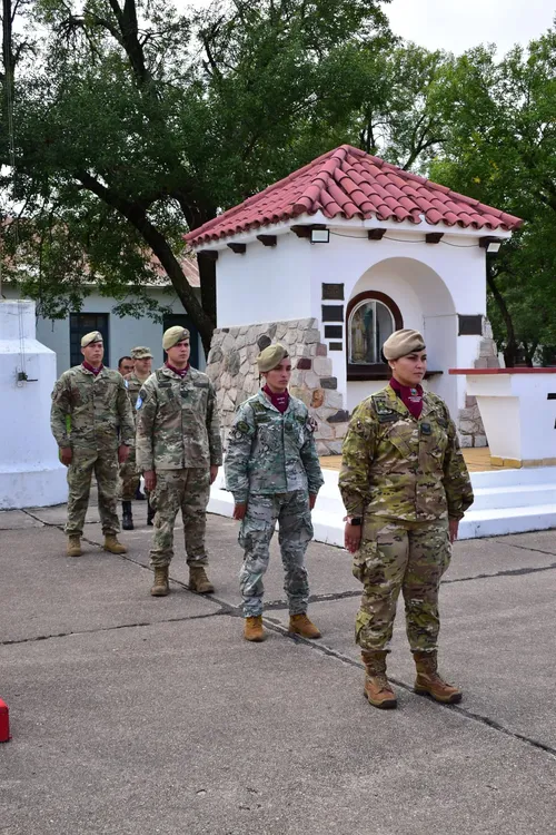 SOLDADOS VOLUNTARIOS (3)