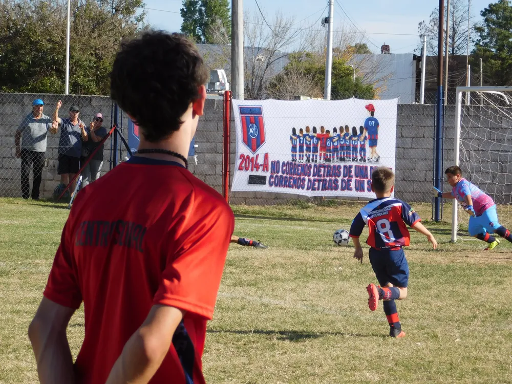 Infantiles Juveniles Centro Social San Lorenzo Bulnes Ateneo Vecinos Argentinso Jrs (35)