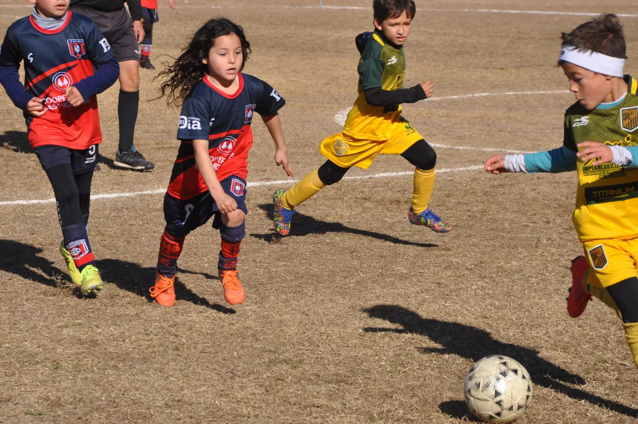 Centro Social vs Roncedo vs Deportivo Rio Cuarto (18)