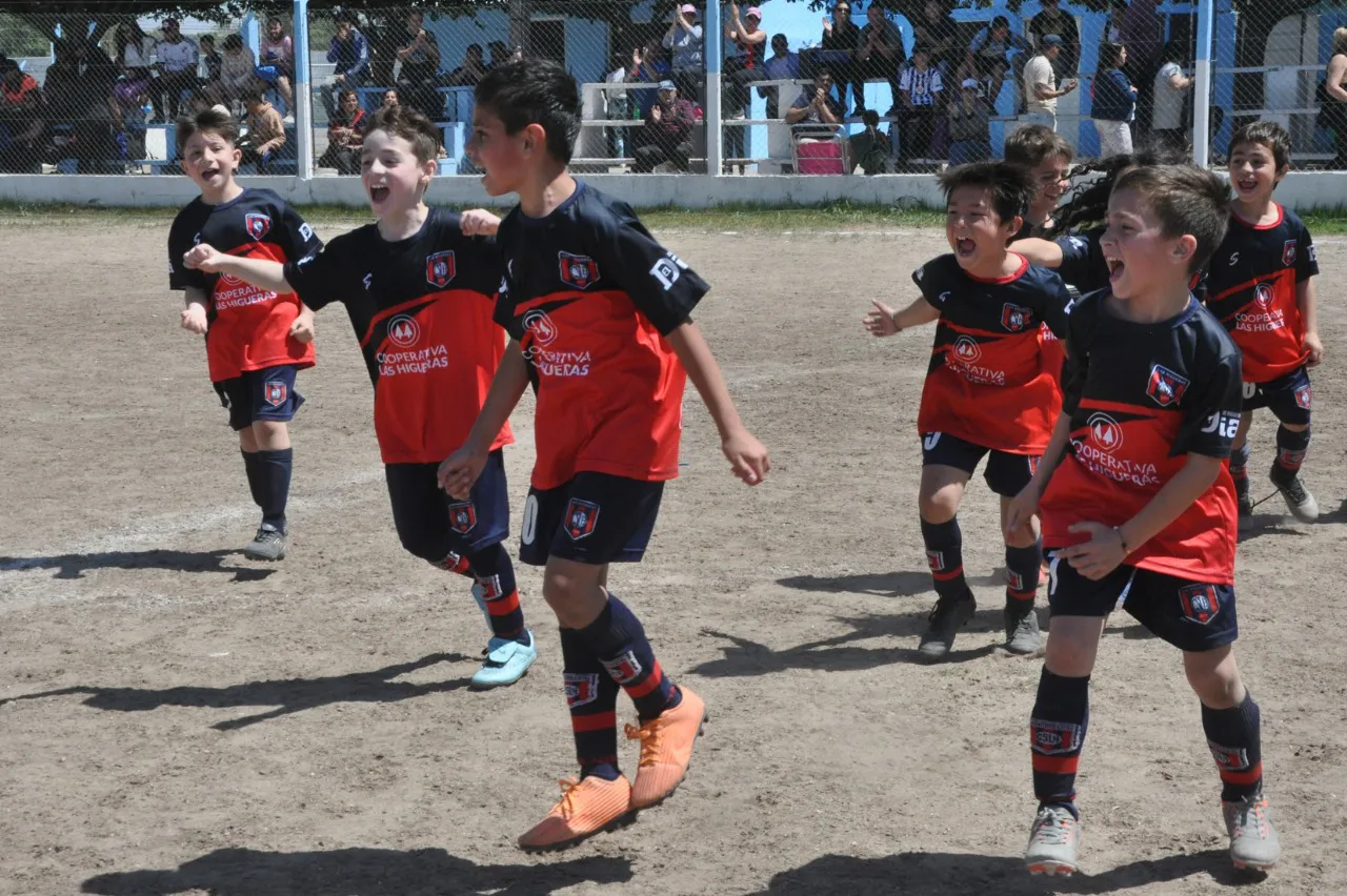 Centro Social Alberdi  Atenas (56)