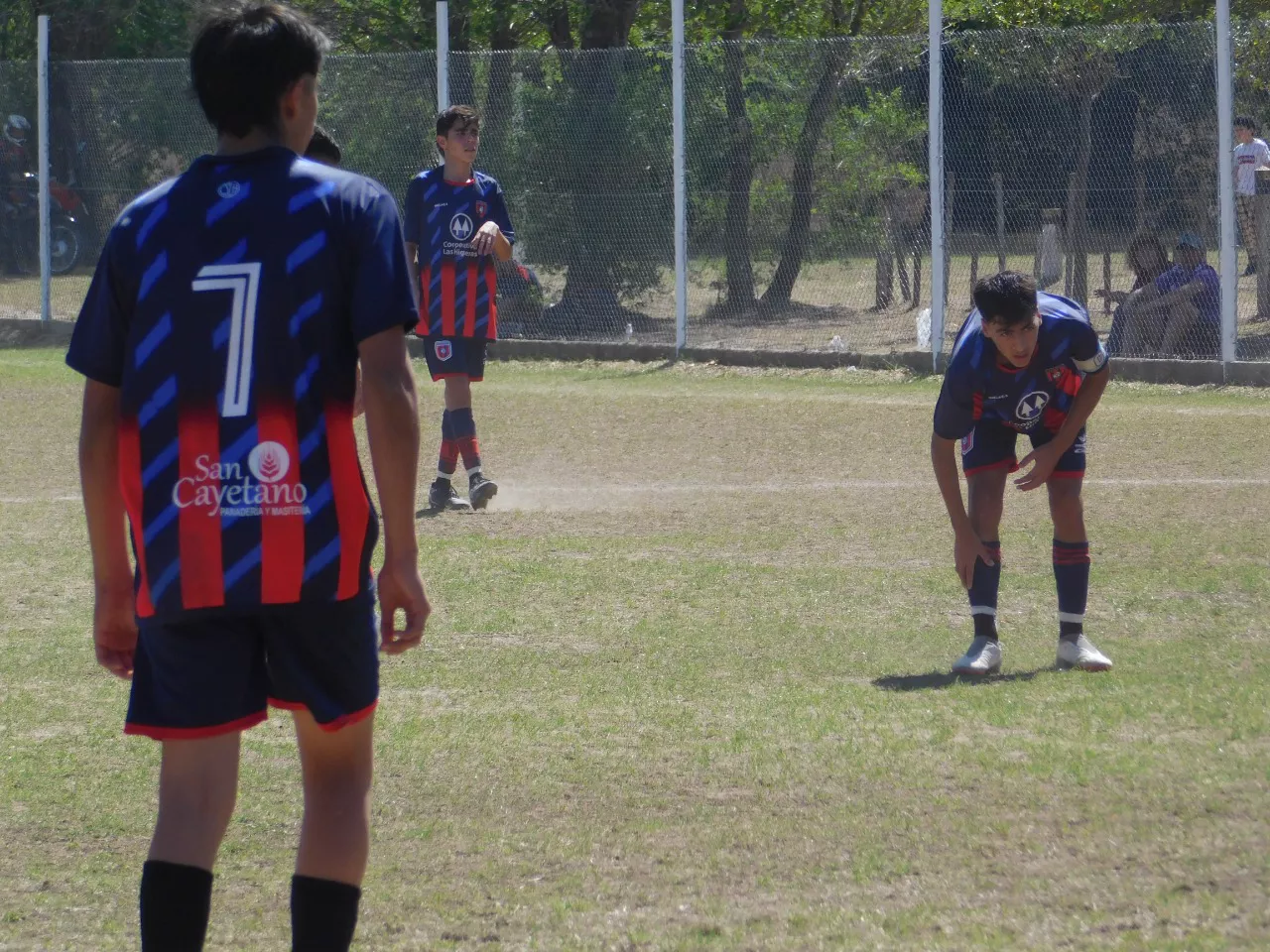 Centro Social vs Alberdi B vs San Cayetano (4)