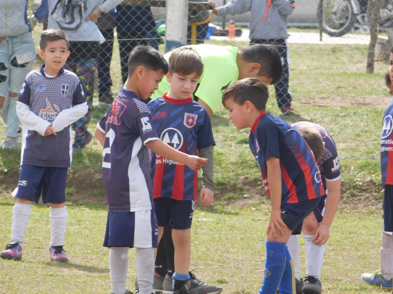 Atenas B vs Centro Social (17)