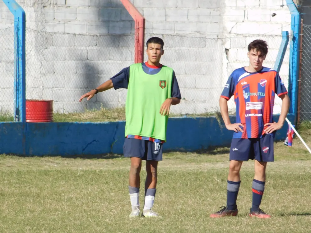 Infantiles Juveniles Centro Social San Lorenzo Bulnes Ateneo Vecinos Argentinso Jrs (11)