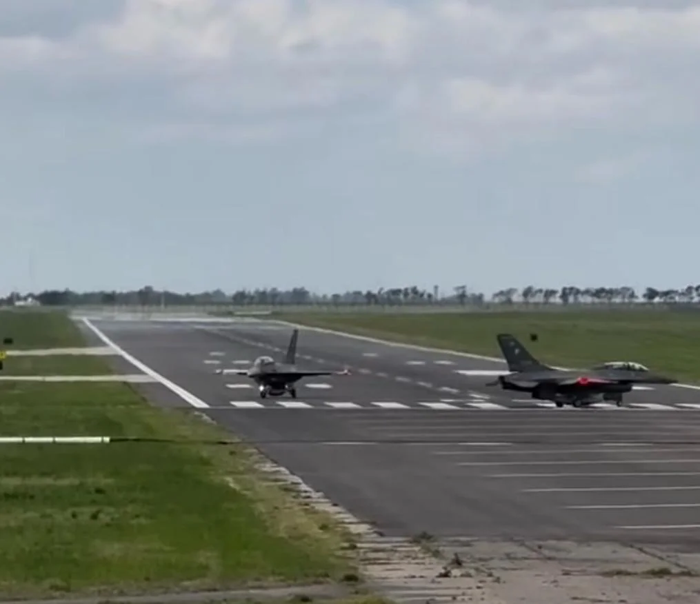 PAMPA F 16