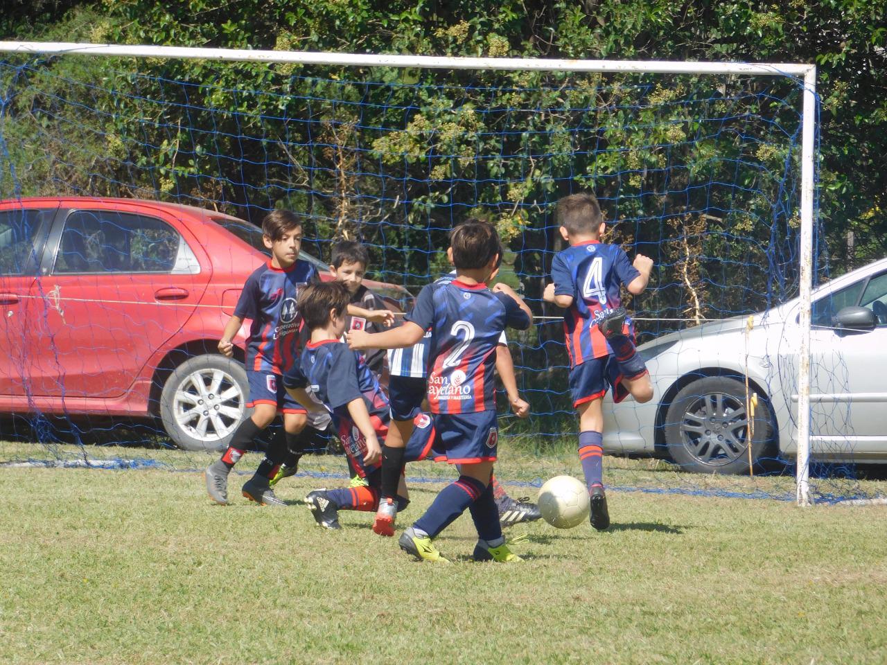 Centro Social Categoria 2013 Relampago Estudiantes (15)